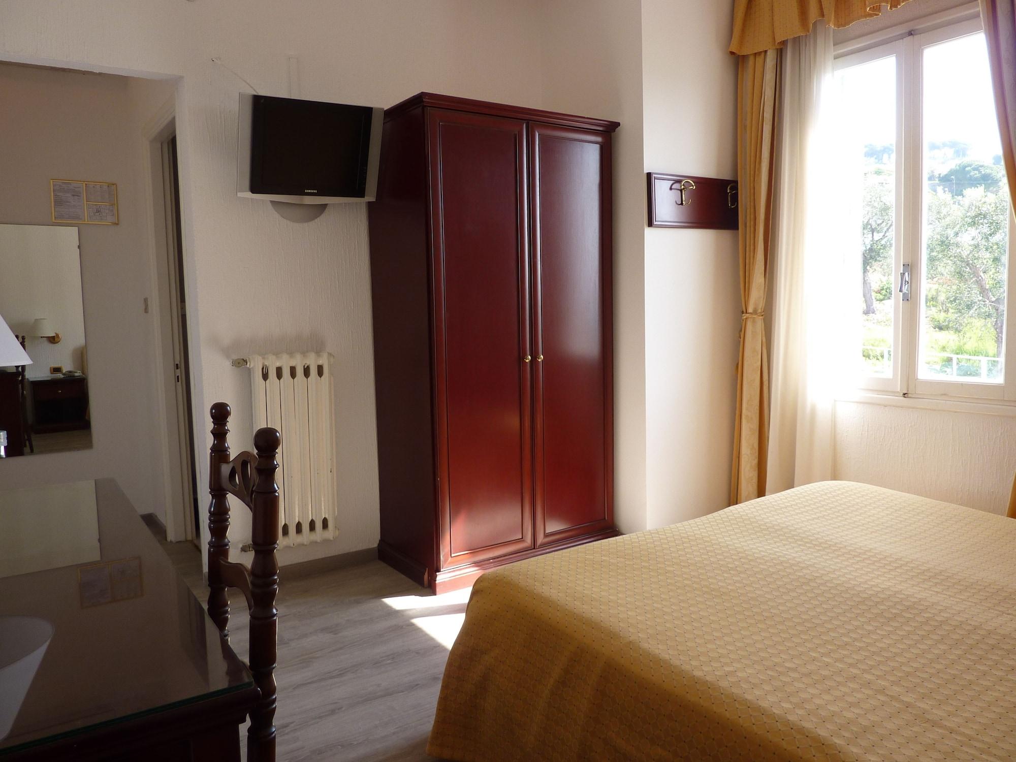 Hotel Ariston Montecarlo Санремо Экстерьер фото