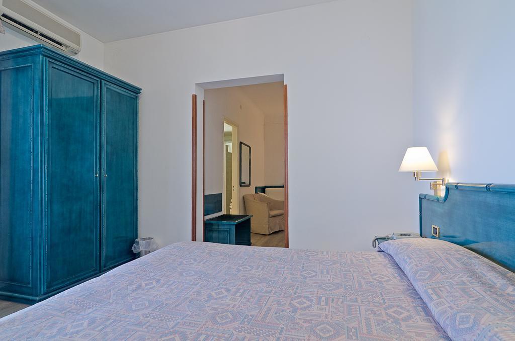 Hotel Ariston Montecarlo Санремо Экстерьер фото