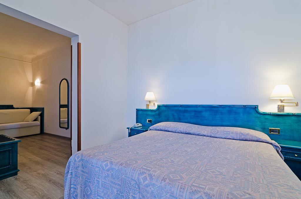 Hotel Ariston Montecarlo Санремо Экстерьер фото