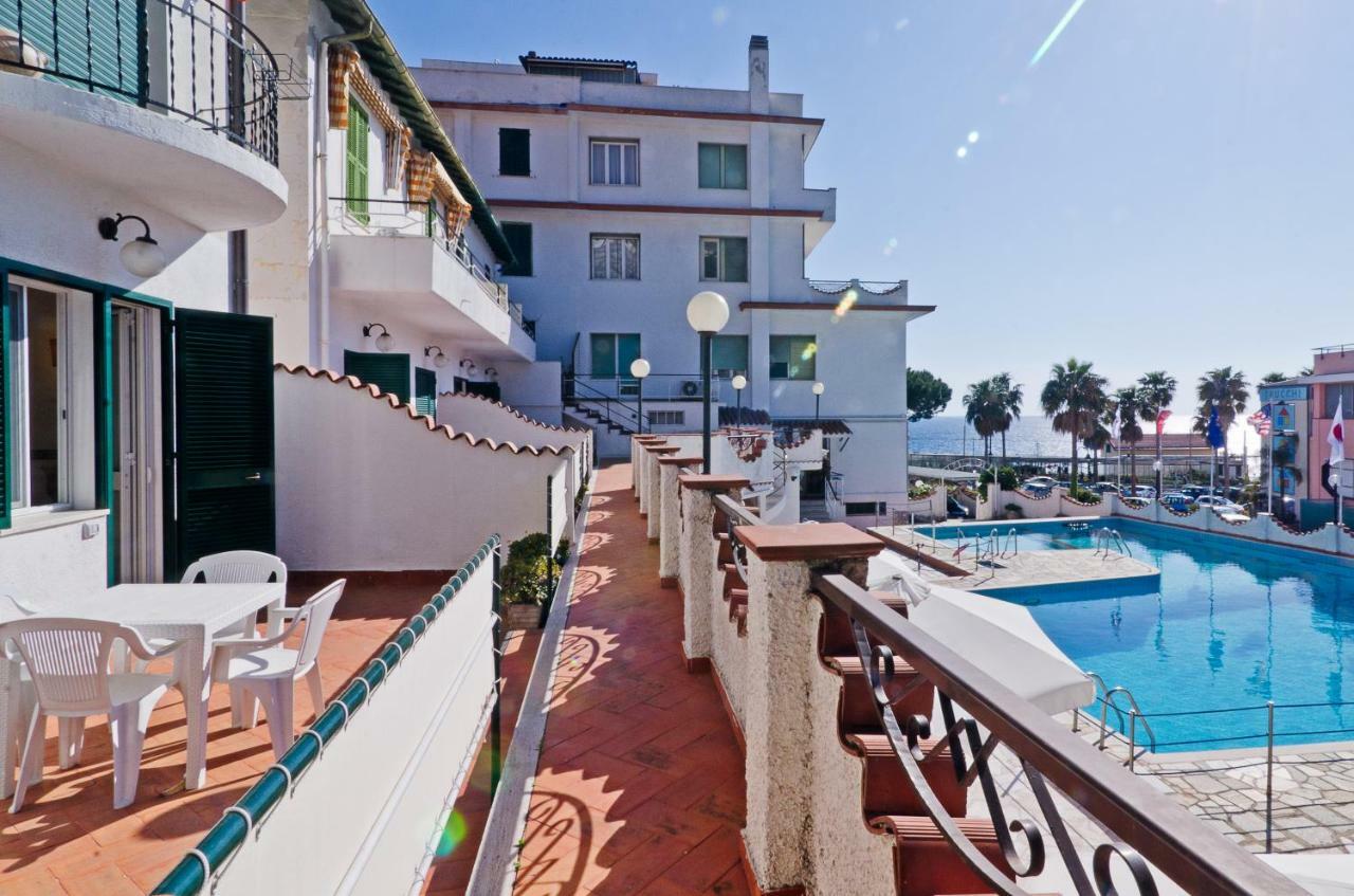 Hotel Ariston Montecarlo Санремо Экстерьер фото