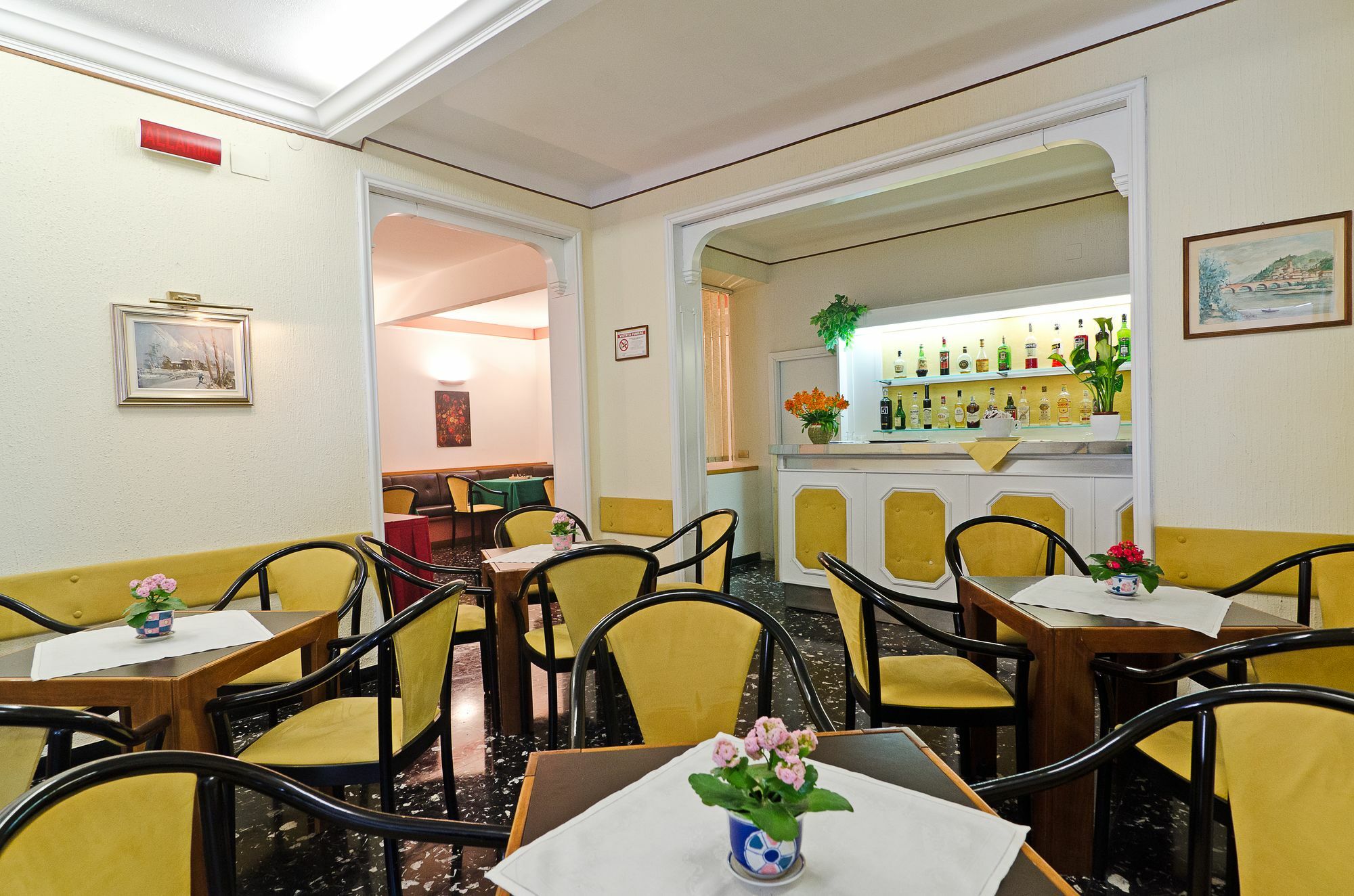 Hotel Ariston Montecarlo Санремо Экстерьер фото