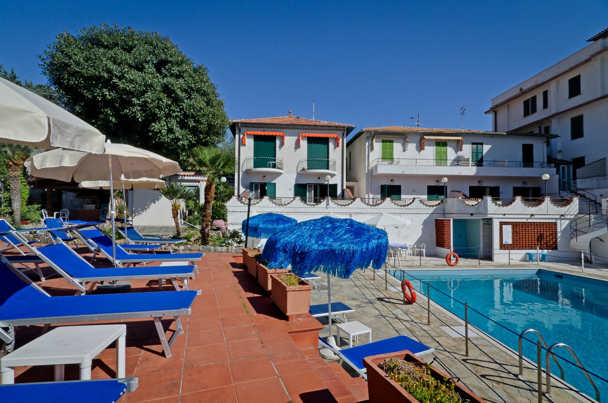 Hotel Ariston Montecarlo Санремо Экстерьер фото