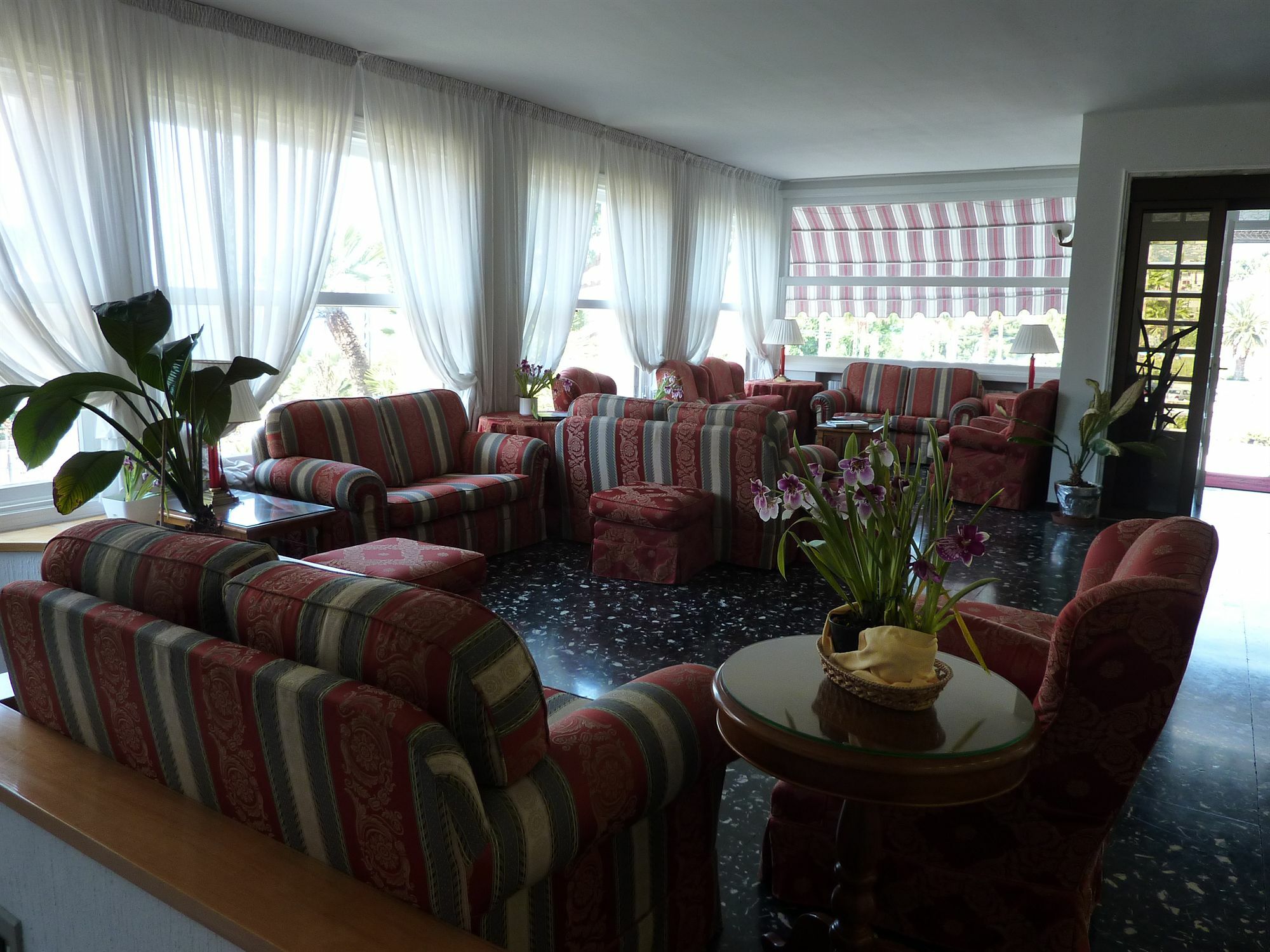 Hotel Ariston Montecarlo Санремо Экстерьер фото