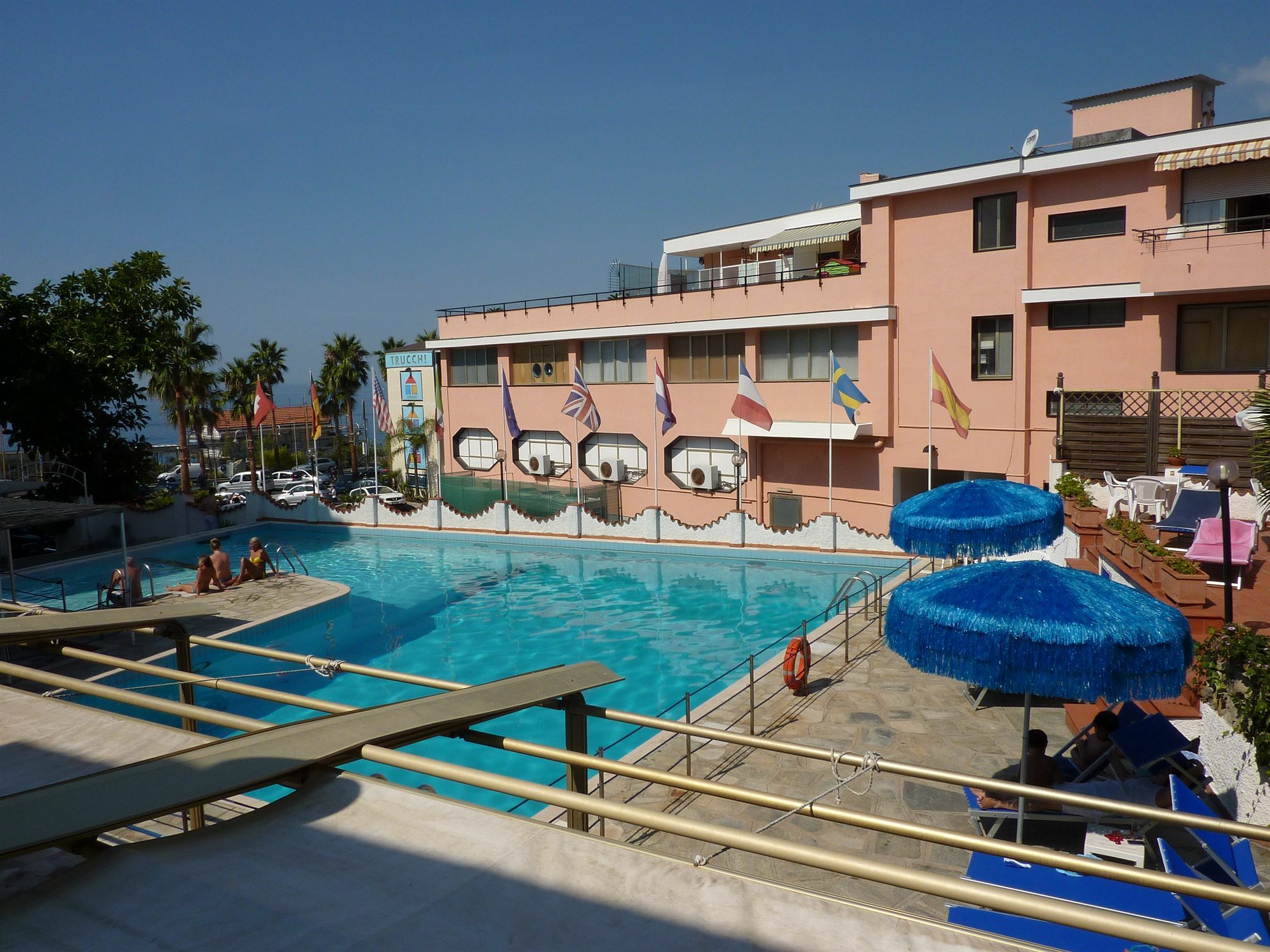 Hotel Ariston Montecarlo Санремо Экстерьер фото